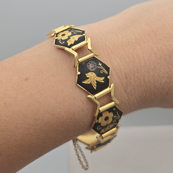 Vintage Gold Tone Damascene Bracelet Floral Bird Panels Safety Chain - Picture 13 of 17